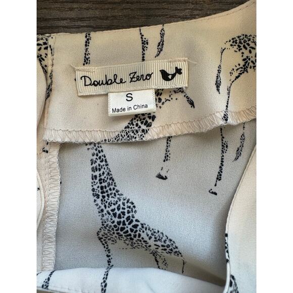 Double Zero‎ giraffe flowy tank blouse - Picture 2 of 5